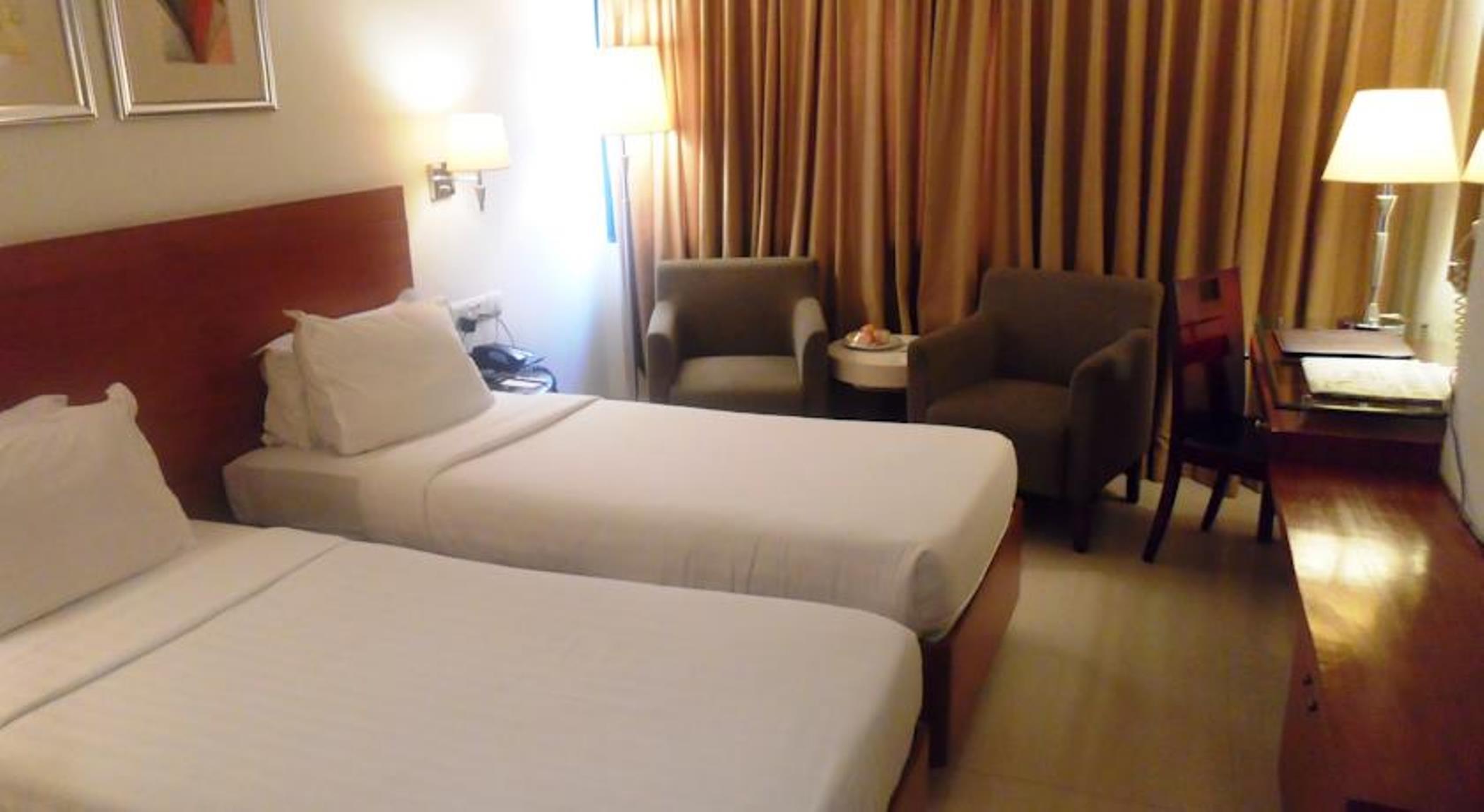 Hampshire Plaza Hotel Hyderabad Exterior photo