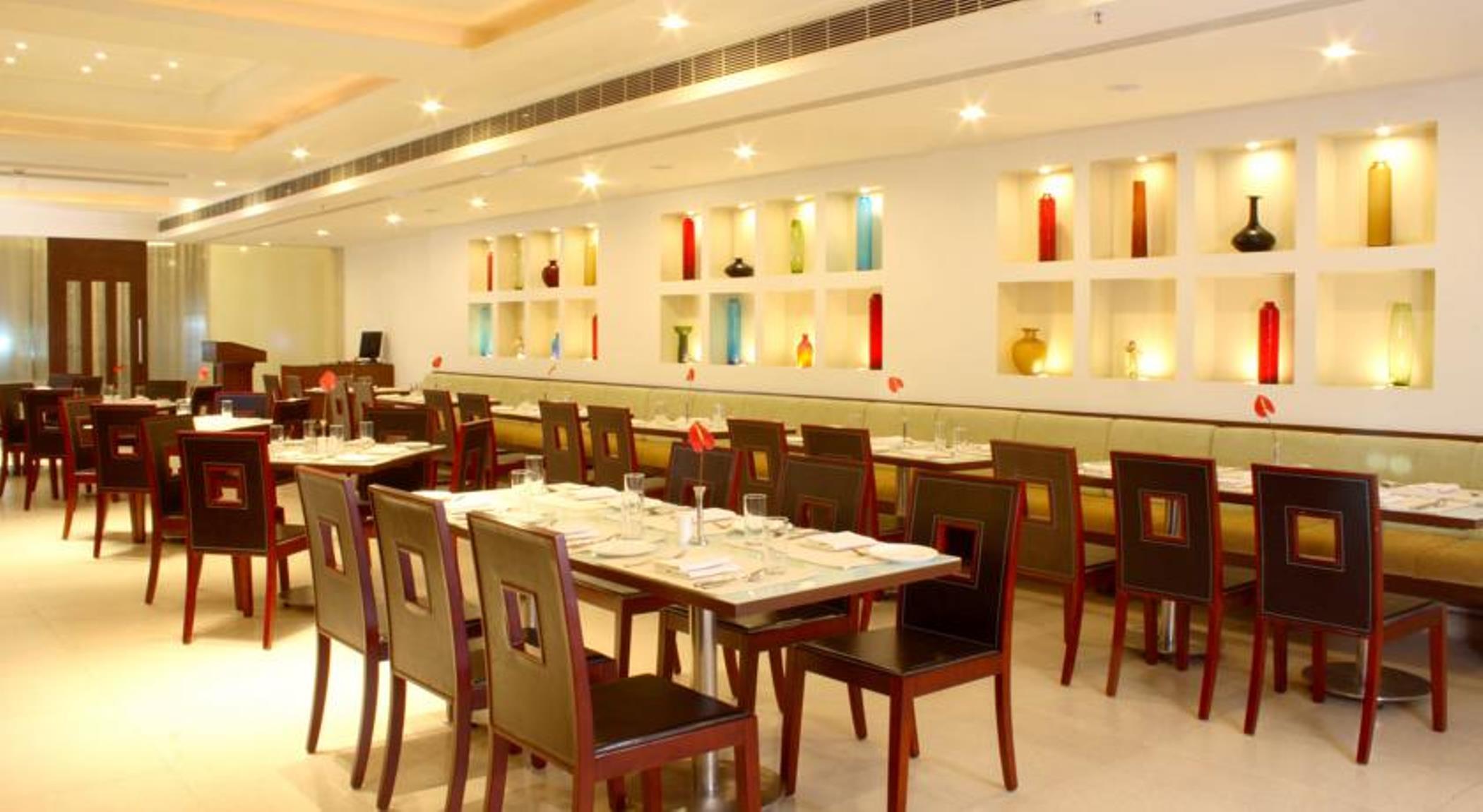 Hampshire Plaza Hotel Hyderabad Exterior photo