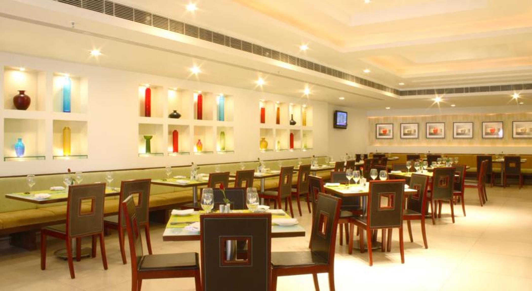 Hampshire Plaza Hotel Hyderabad Exterior photo