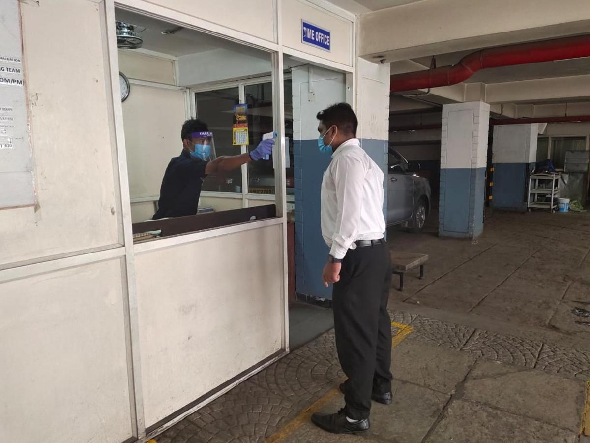 Hampshire Plaza Hotel Hyderabad Exterior photo